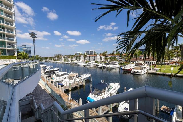 3131 NE 188th Street 2-1004, Aventura, FL 33180