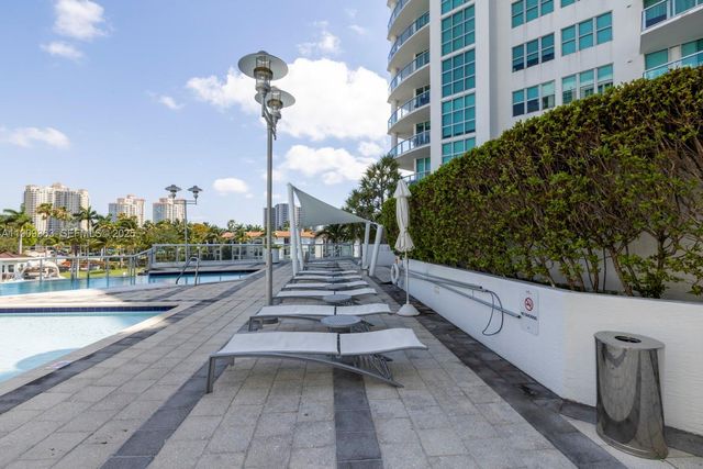 3131 NE 188th Street 2-1004, Aventura, FL 33180