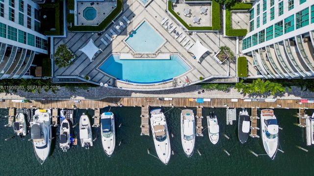 3131 NE 188th Street 2-1004, Aventura, FL 33180