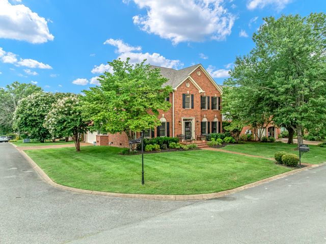 417 Ridgestone Dr, Franklin, TN 37064