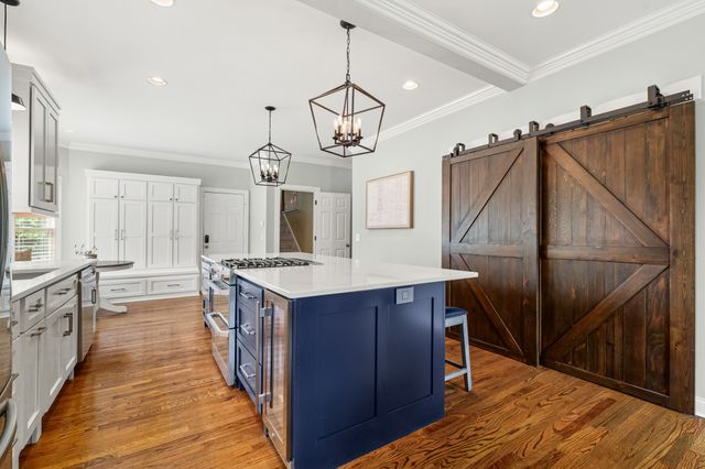 417 Ridgestone Dr, Franklin, TN 37064