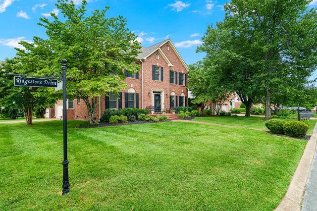 417 Ridgestone Dr, Franklin, TN 37064