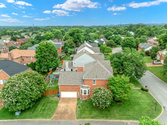 417 Ridgestone Dr, Franklin, TN 37064