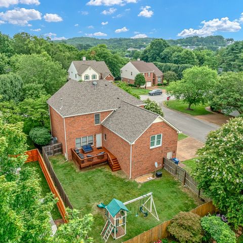 417 Ridgestone Dr, Franklin, TN 37064