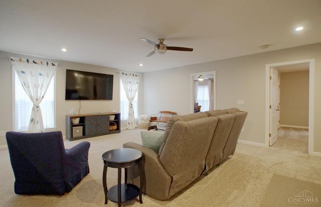 5805 Parkview Lane, Miami Twp, OH 45150