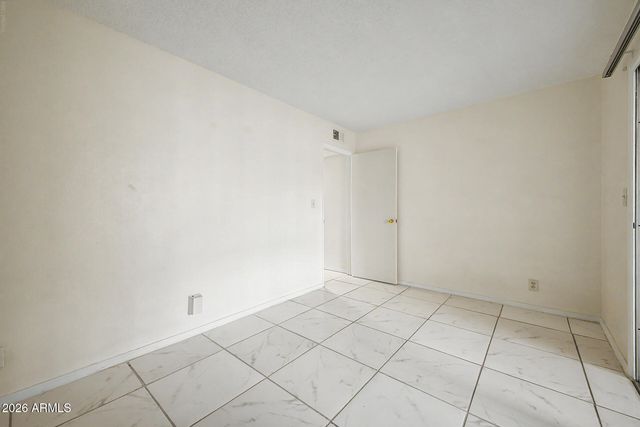 2549 W Rose Lane A-113, Phoenix, AZ 85017