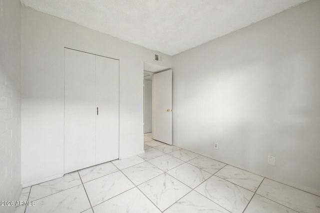 2549 W Rose Lane A-113, Phoenix, AZ 85017