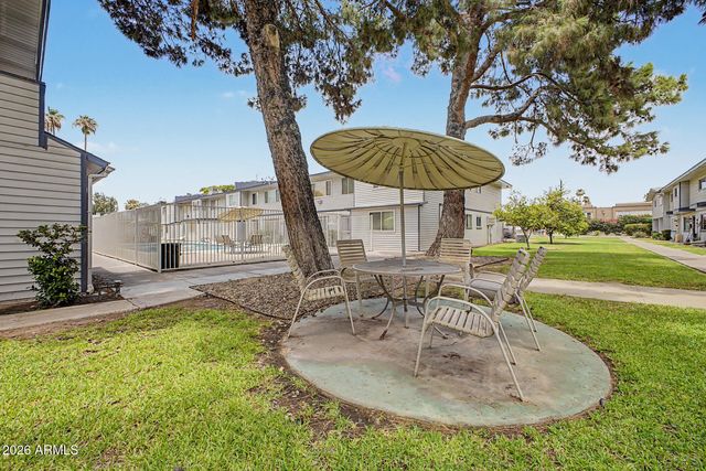 2549 W Rose Lane A-113, Phoenix, AZ 85017