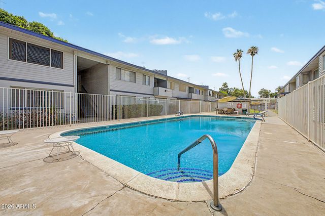 2549 W Rose Lane A-113, Phoenix, AZ 85017