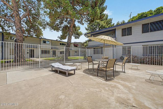 2549 W Rose Lane A-113, Phoenix, AZ 85017