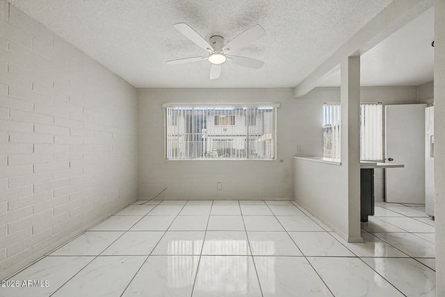 2549 W Rose Lane A-113, Phoenix, AZ 85017