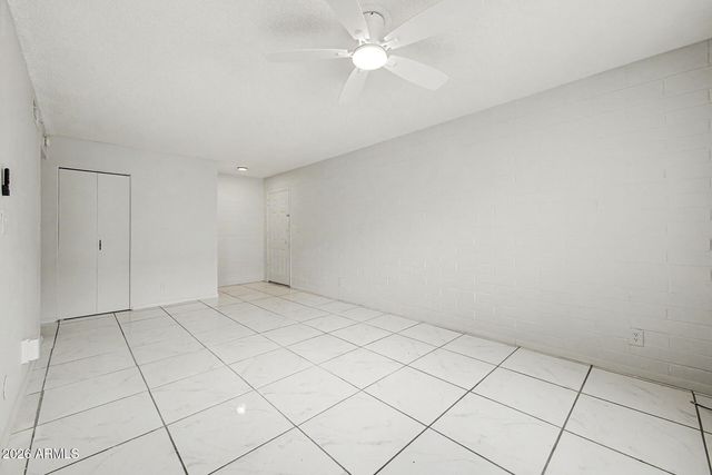 2549 W Rose Lane A-113, Phoenix, AZ 85017