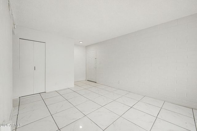 2549 W Rose Lane A-113, Phoenix, AZ 85017