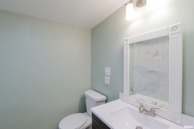 506 W POPLAR Street, West Frankfort, IL 62896