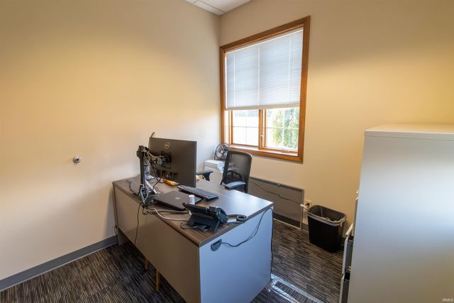 2809 Commercial Road, Huntington, IN 46750