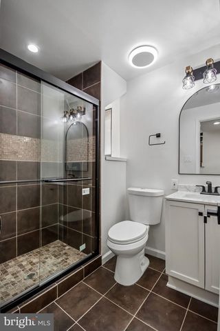 2121 CABOTS POINT LN, Reston, VA 20191