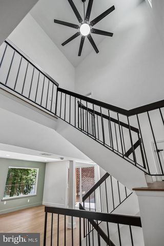 2121 CABOTS POINT LN, Reston, VA 20191