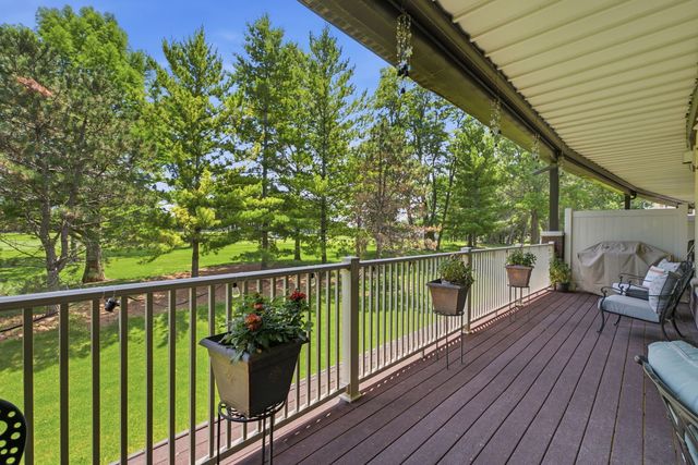 6215 Utica Ridge Road 104, Davenport, IA 52807