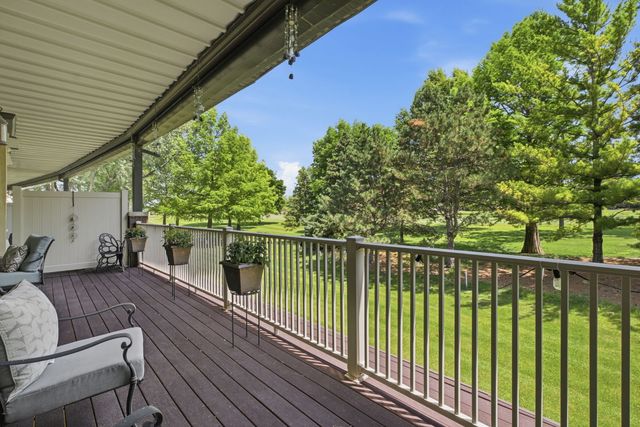 6215 Utica Ridge Road 104, Davenport, IA 52807