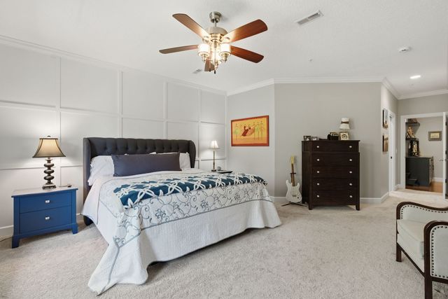6215 Utica Ridge Road 104, Davenport, IA 52807