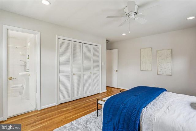 11011 MONTROSE AVE, Garrett Park, MD 20896