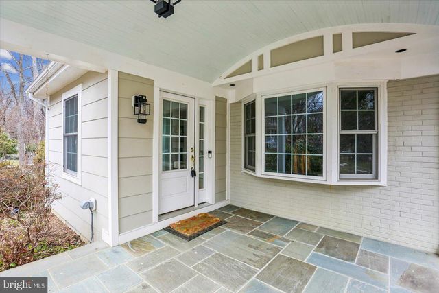 11011 MONTROSE AVE, Garrett Park, MD 20896