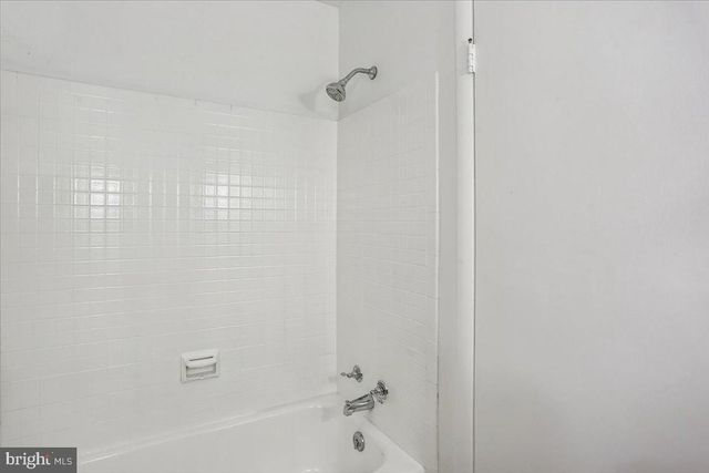 11011 MONTROSE AVE, Garrett Park, MD 20896