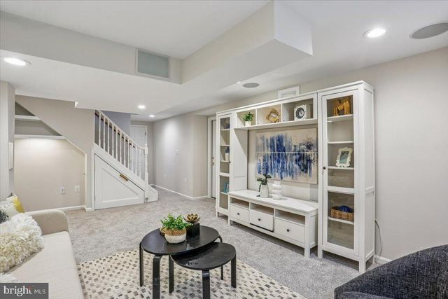 11011 MONTROSE AVE, Garrett Park, MD 20896