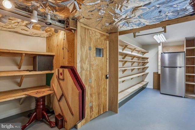 11011 MONTROSE AVE, Garrett Park, MD 20896