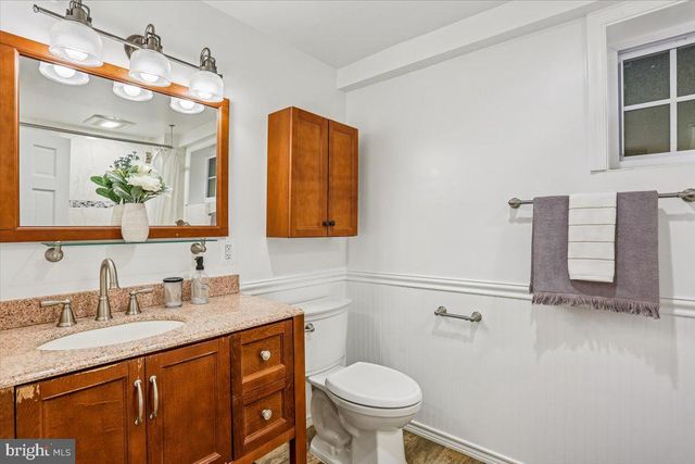 11011 MONTROSE AVE, Garrett Park, MD 20896