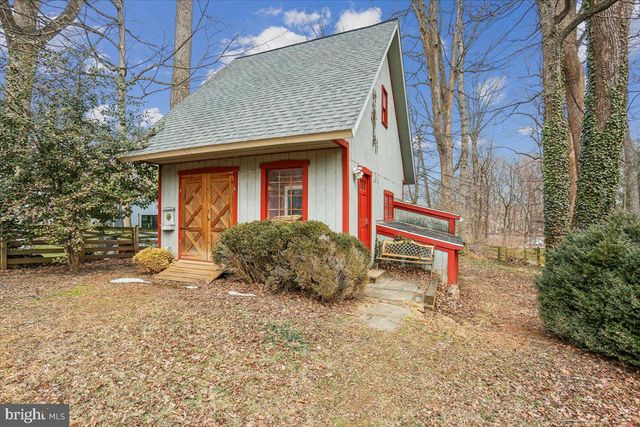 11011 MONTROSE AVE, Garrett Park, MD 20896