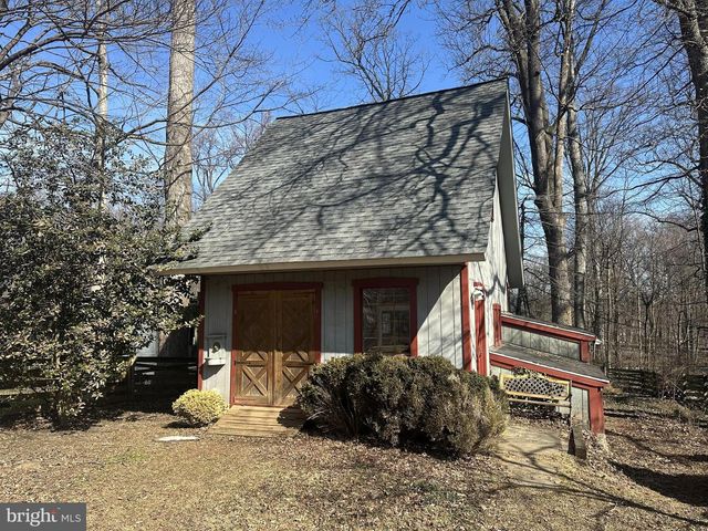 11011 MONTROSE AVE, Garrett Park, MD 20896