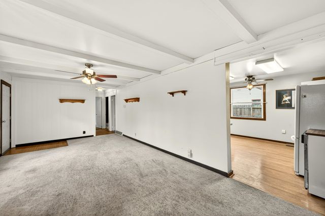 8 Kim Court, Midland, MI 48642
