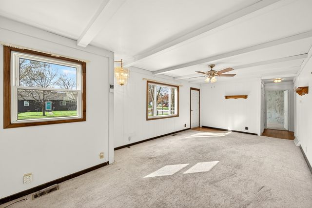 8 Kim Court, Midland, MI 48642