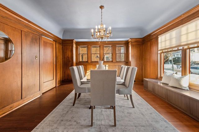 3405 N Hackett AVENUE, Milwaukee, WI 53211