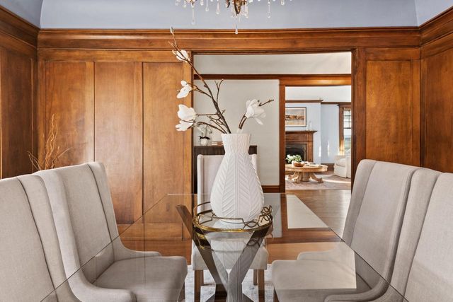 3405 N Hackett AVENUE, Milwaukee, WI 53211