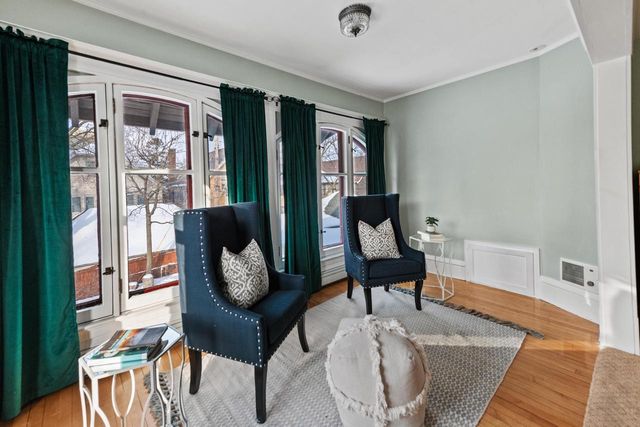 3405 N Hackett AVENUE, Milwaukee, WI 53211