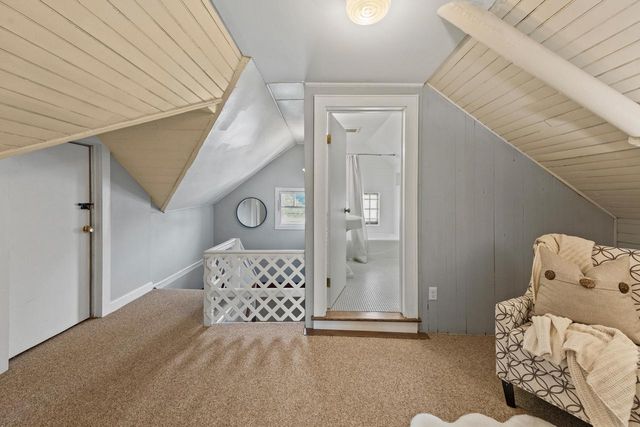 3405 N Hackett AVENUE, Milwaukee, WI 53211