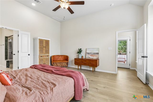 124 Fountain Grass Drive, San Marcos, TX 78666