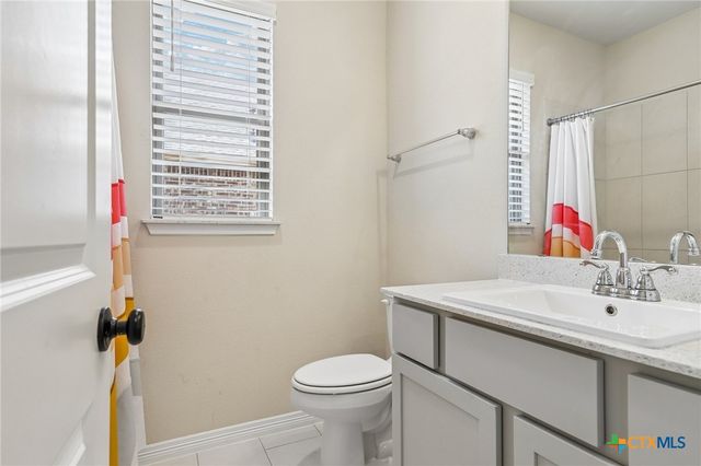 124 Fountain Grass Drive, San Marcos, TX 78666