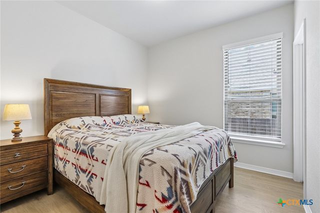 124 Fountain Grass Drive, San Marcos, TX 78666