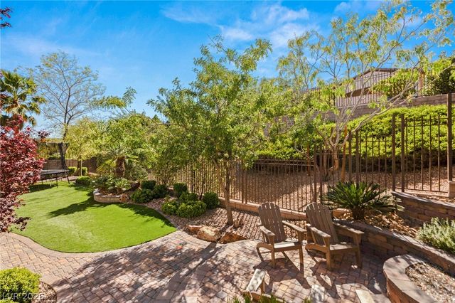 725 Porto Mio Way, Las Vegas, NV 89138
