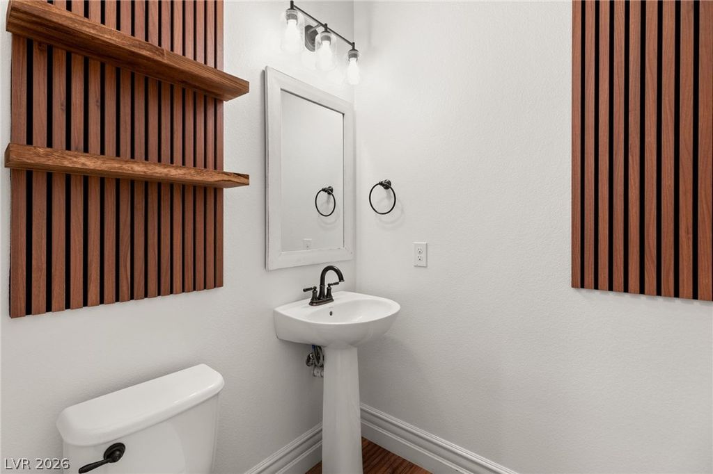 Image 21 of property listing at 725 Porto Mio Way, Las Vegas, NV 89138