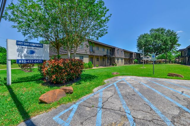 1518 East Avenue 107, Katy, TX 77493