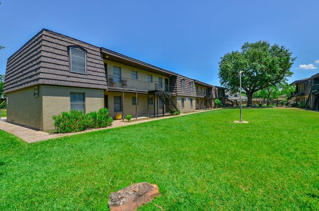 1518 East Avenue 107, Katy, TX 77493