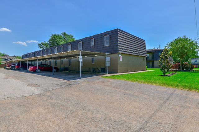 1518 East Avenue 107, Katy, TX 77493