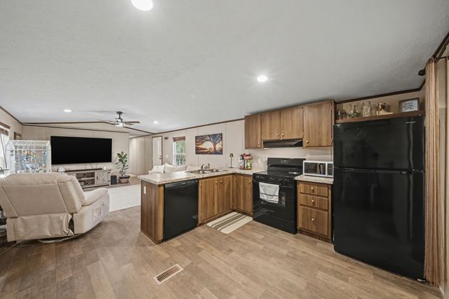 116 Lee Ln, Big Rock, TN 37023