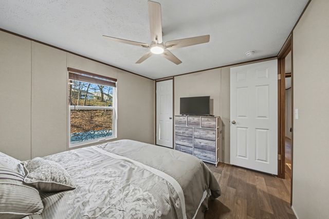 116 Lee Ln, Big Rock, TN 37023