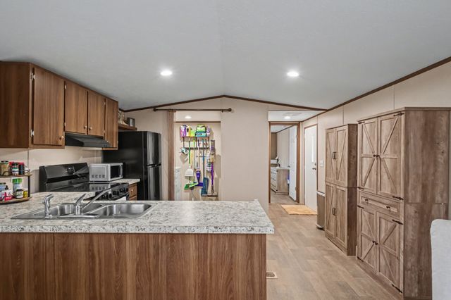 116 Lee Ln, Big Rock, TN 37023