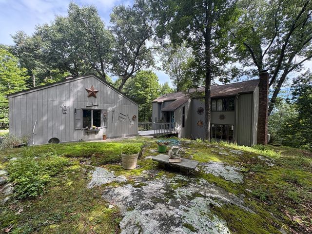 450 Glendale Rd, Wilbraham, MA 01095
